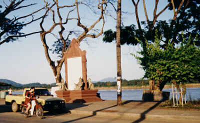 Am Mekong-Fluss in Chiang Saen, der Grenze zu Laos in Nordthailand.